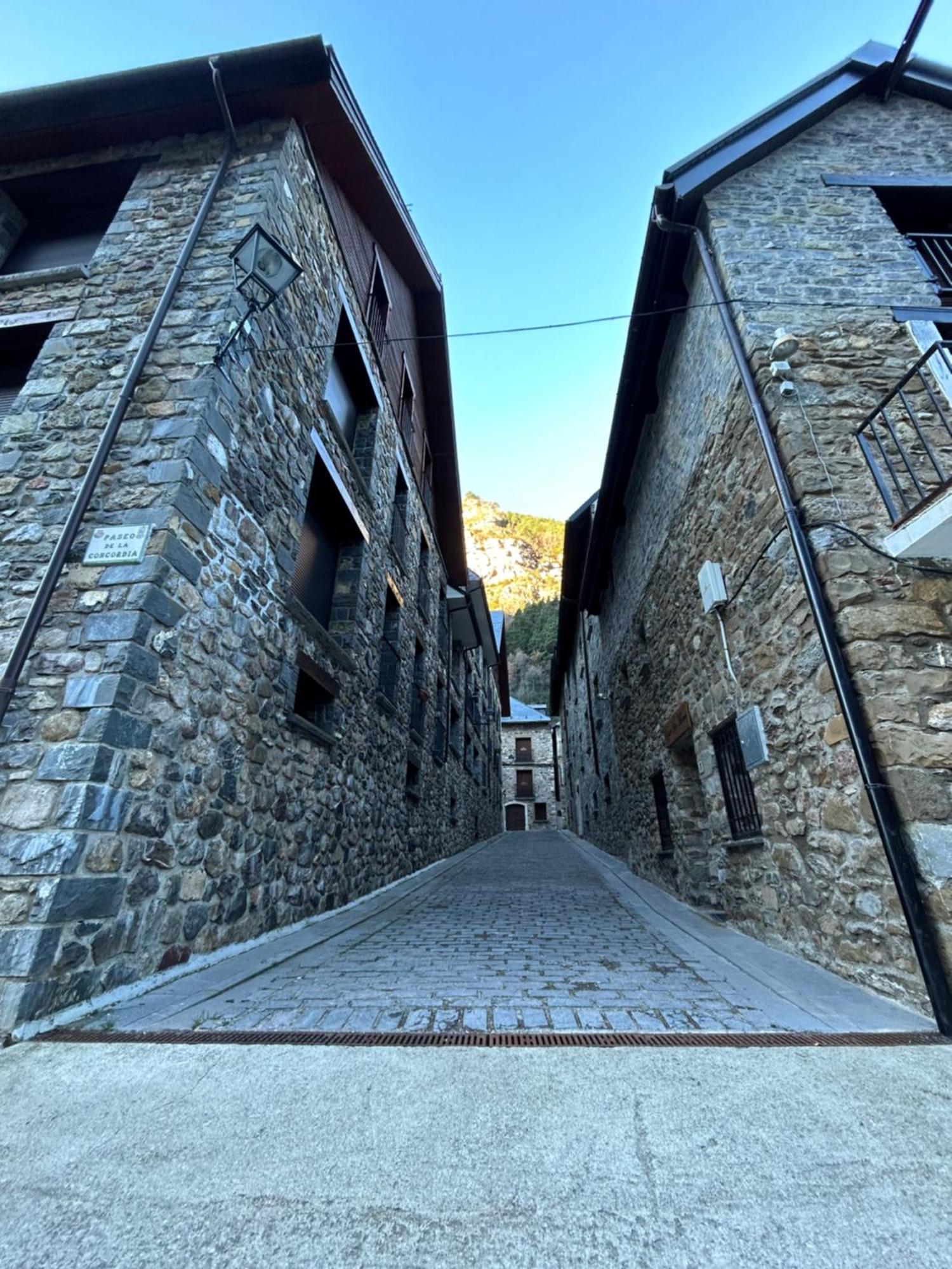 Apartahotel Canfranc Exterior foto