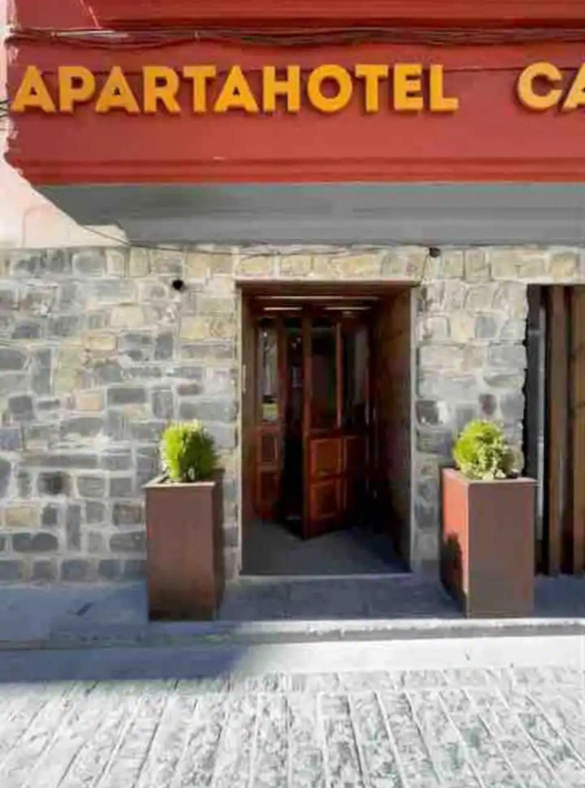 Apartahotel Canfranc Exterior foto